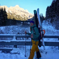 Arc'teryx Women's Atom Hoody - Synthetisch Jack -Winterkleding Winkel arcteryx womens atom lt hoody kunstfaserjacke dd7b614f2aea5c18a9a733ed5bd5c19a 1